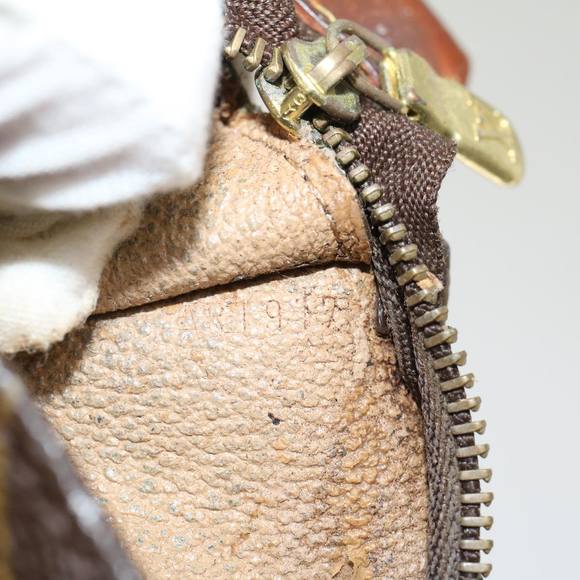 LOUIS VUITTON Monogram Bucket PM Pouch Accessory Pouch LV Auth 48695 - Picture 12 of 16